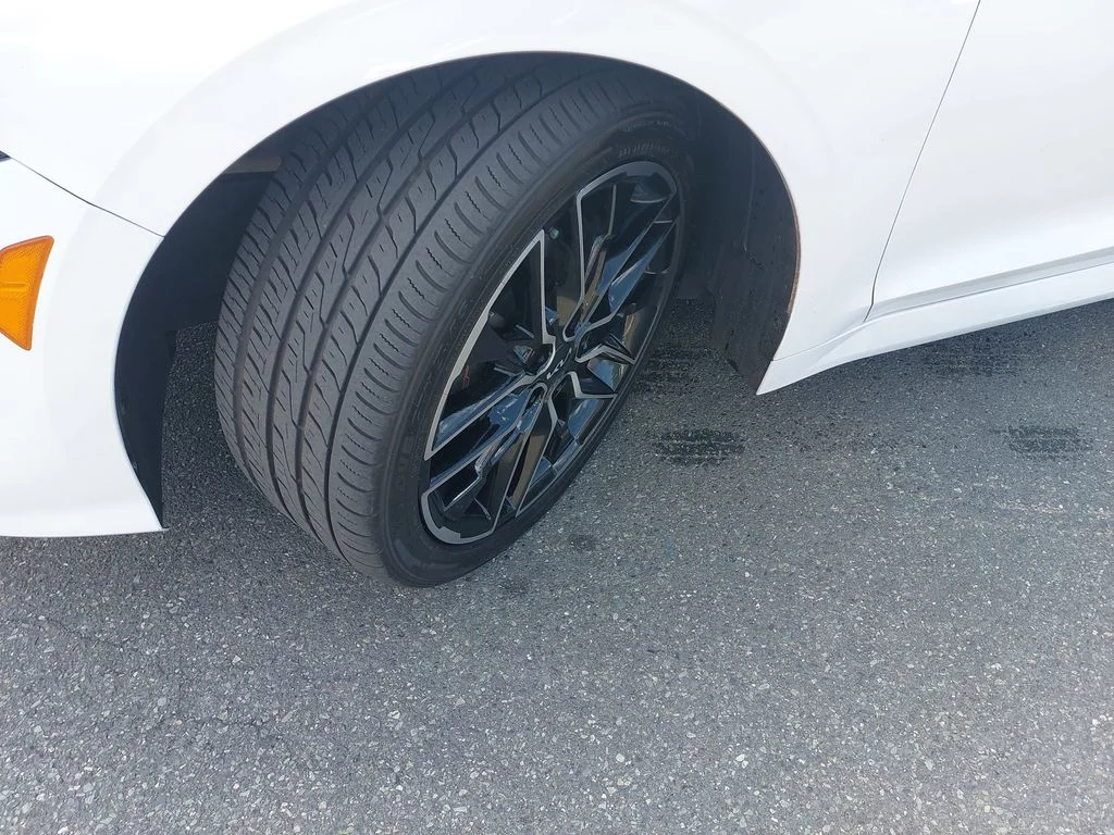 Used 2024 White Kia GT image 30