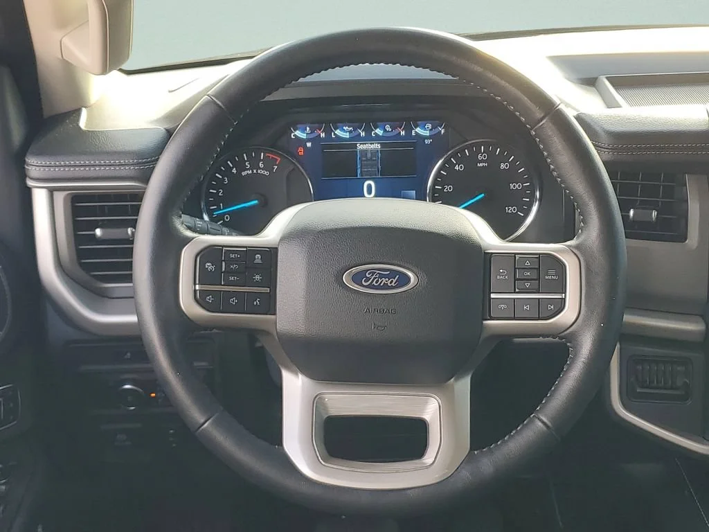 Used 2022 Gray Ford XLT image 12
