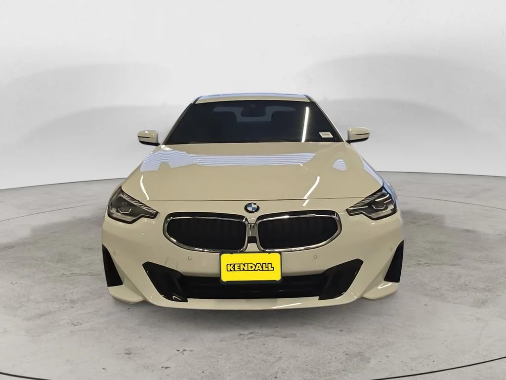 Used 2024 White BMW 230i xDrive image 3