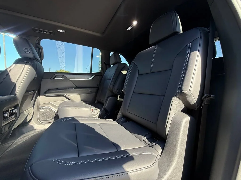 New 2026 Ebony Twilight Metallic GMC Elevation image 35