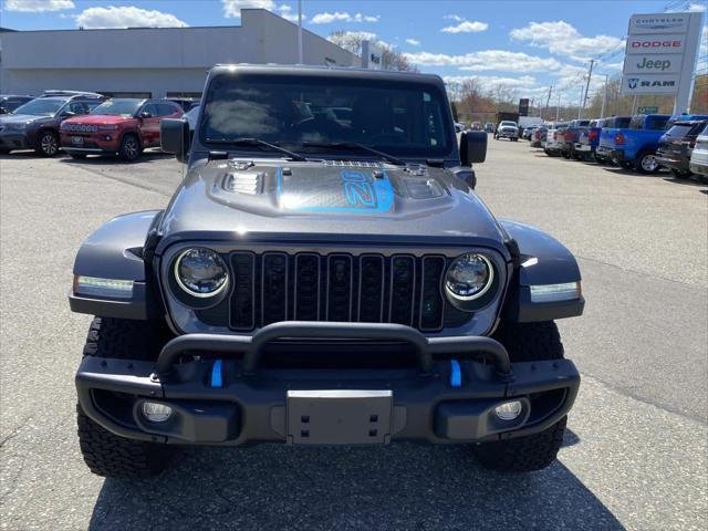 Used 2023 Granite Crystal Metallic Clearcoat Jeep Willys image 12