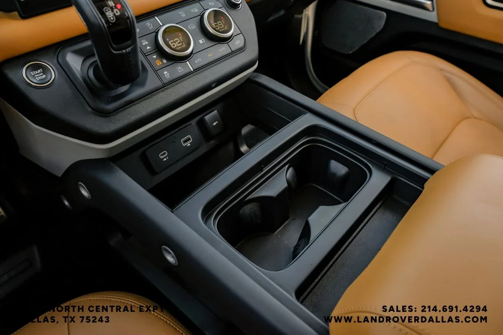 Used 2024 Fuji White Land Rover S image 29
