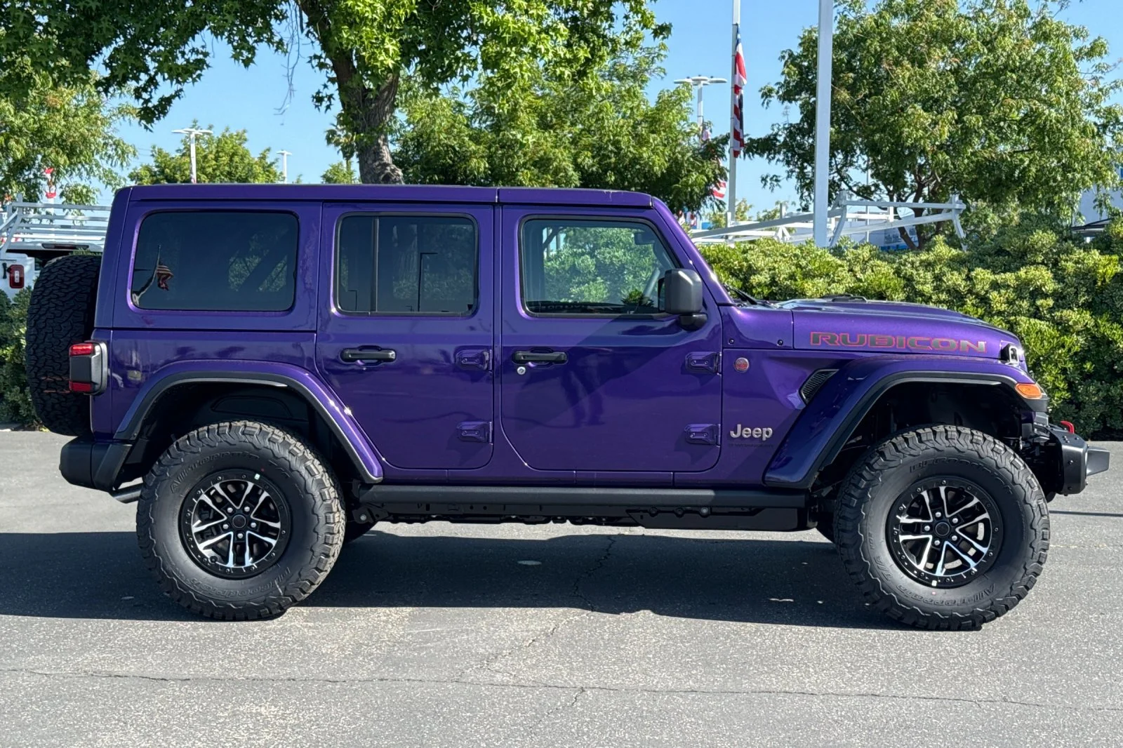 New 2026 Reign Exterior Paint Jeep Rubicon X image 3