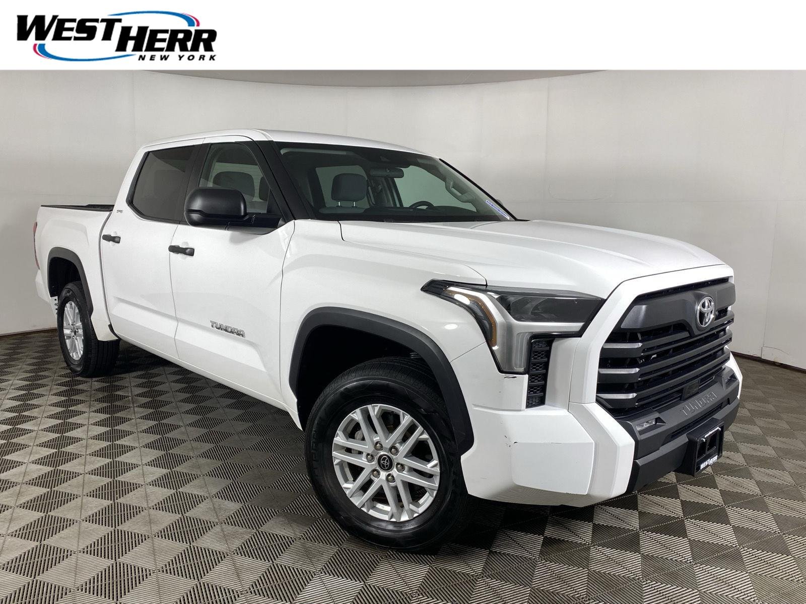 Used 2024 Ice Cap Toyota SR5 image 1