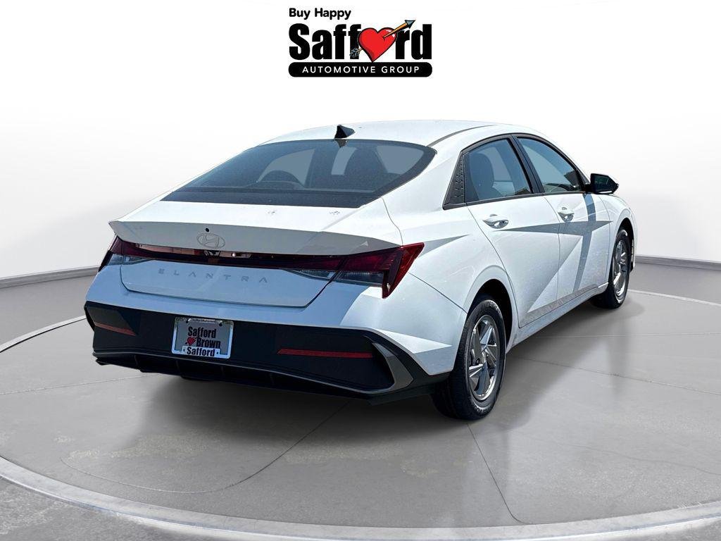 New 2026 White Hyundai SE image 7