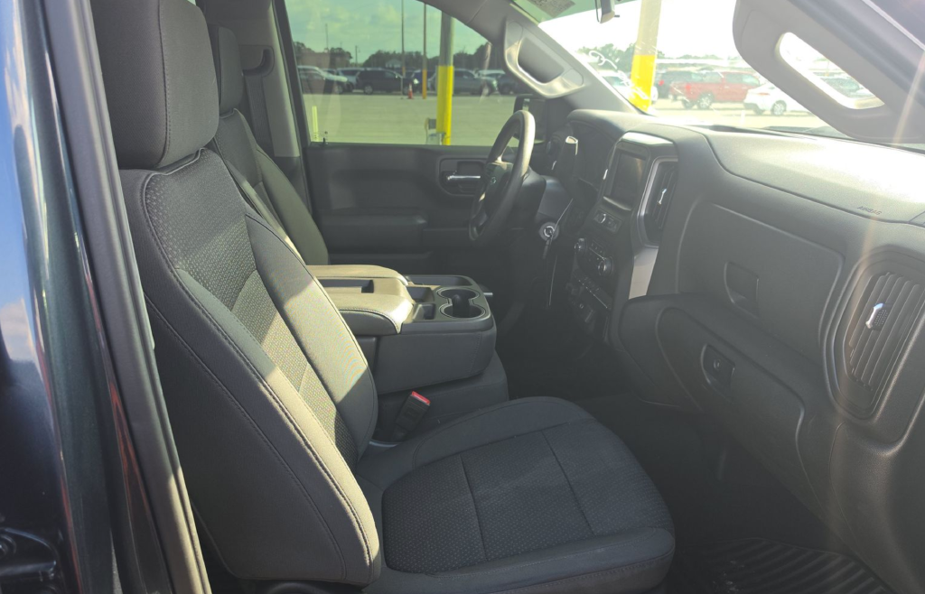Used 2020 Gray Chevrolet Custom Trail Boss image 9