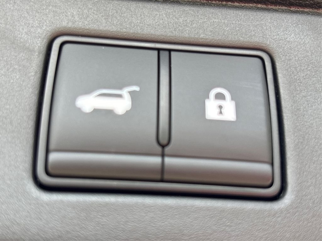 Used 2025 Gray Nissan SL image 14