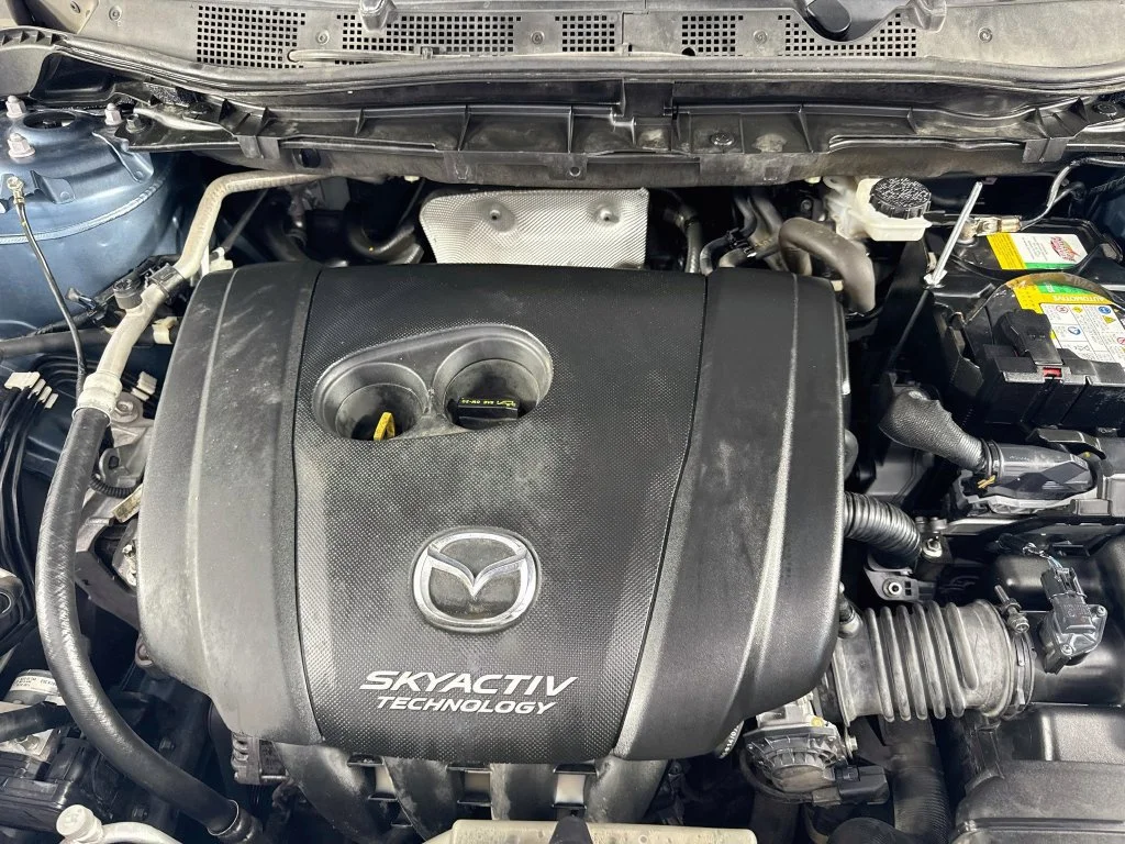 Used 2015 Blue Reflex Mica Mazda Sport image 33