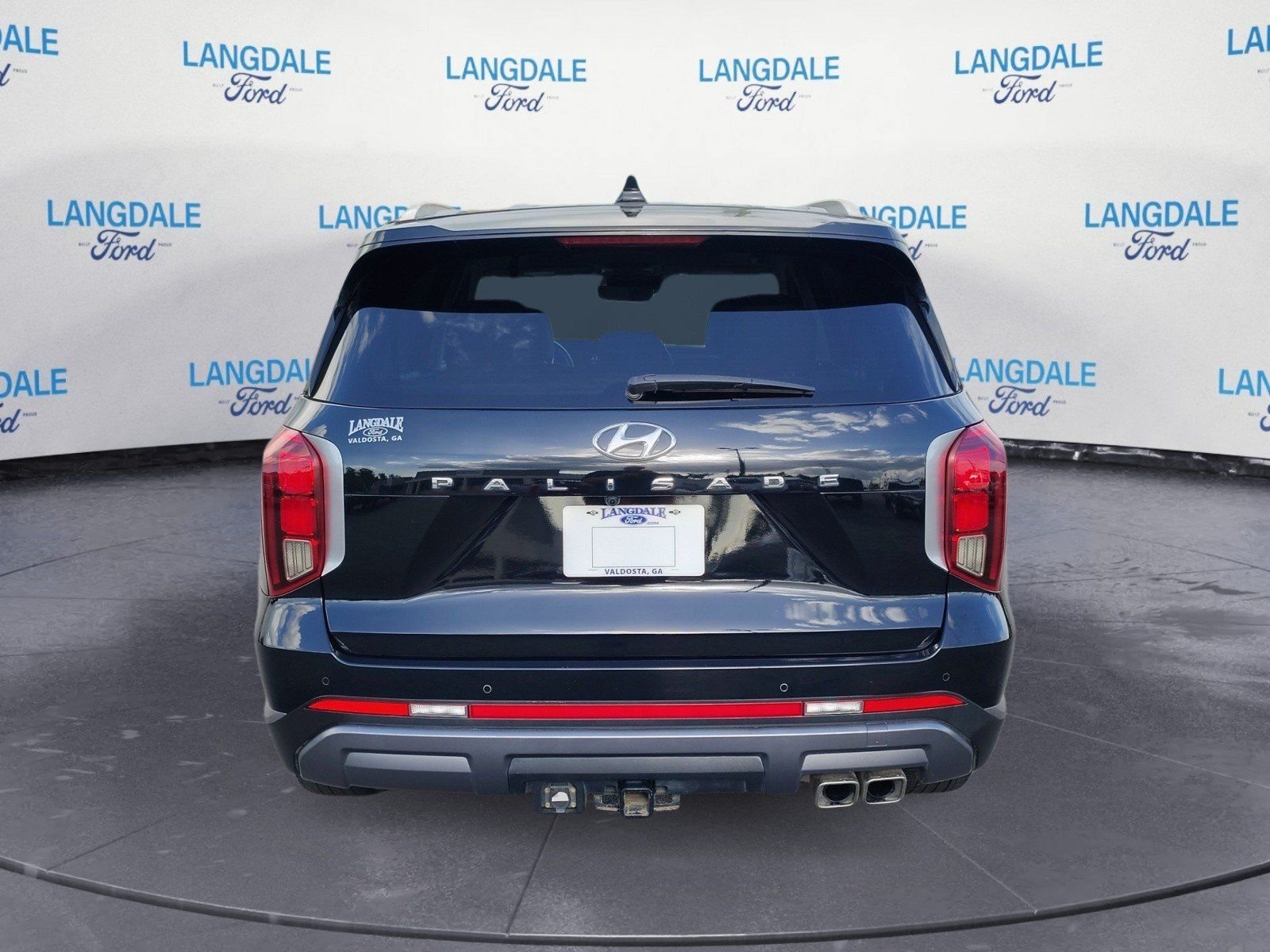 Used 2024 Black Hyundai SEL image 8