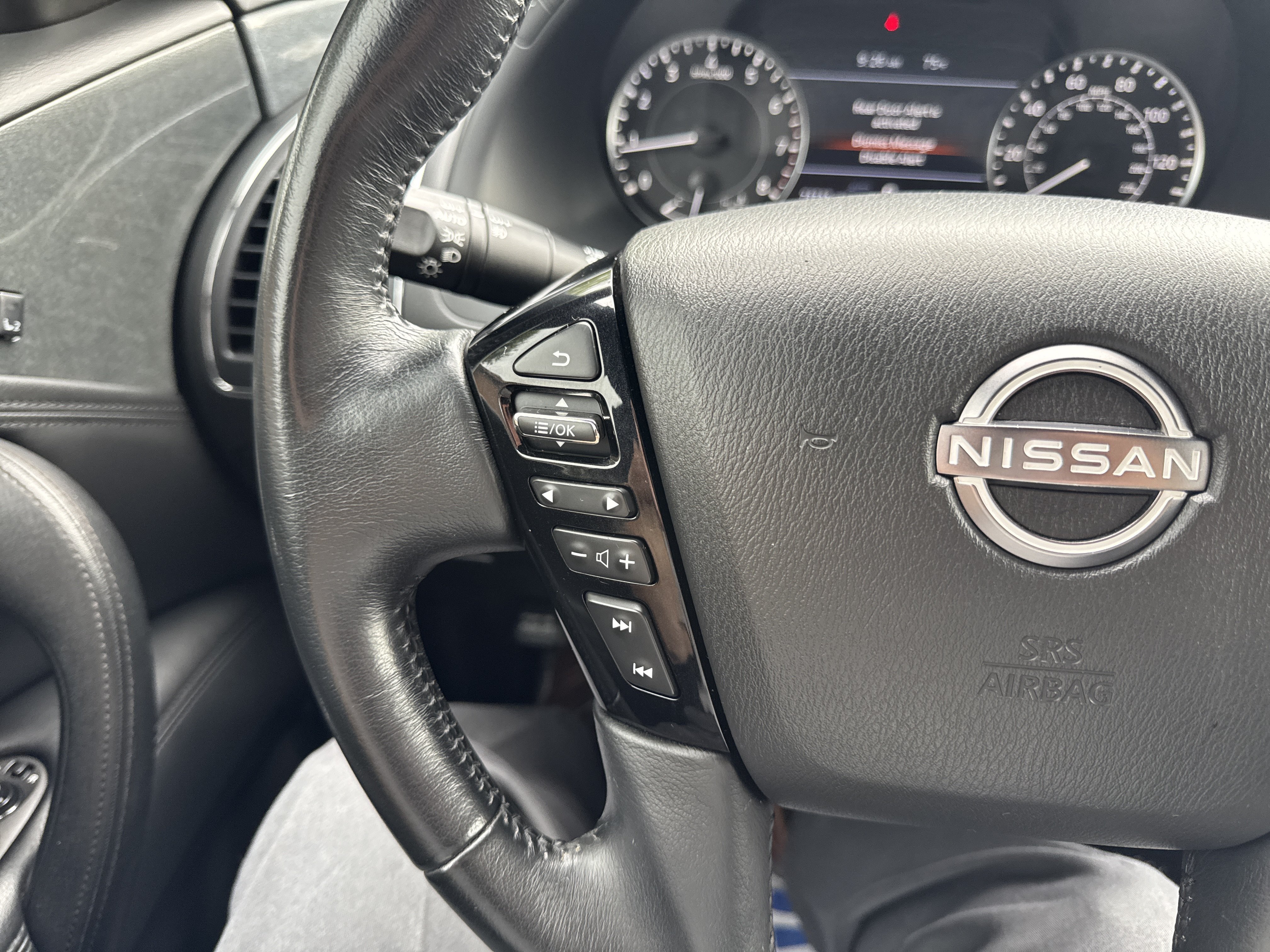 2022 Nissan Armada SL - Photo 30