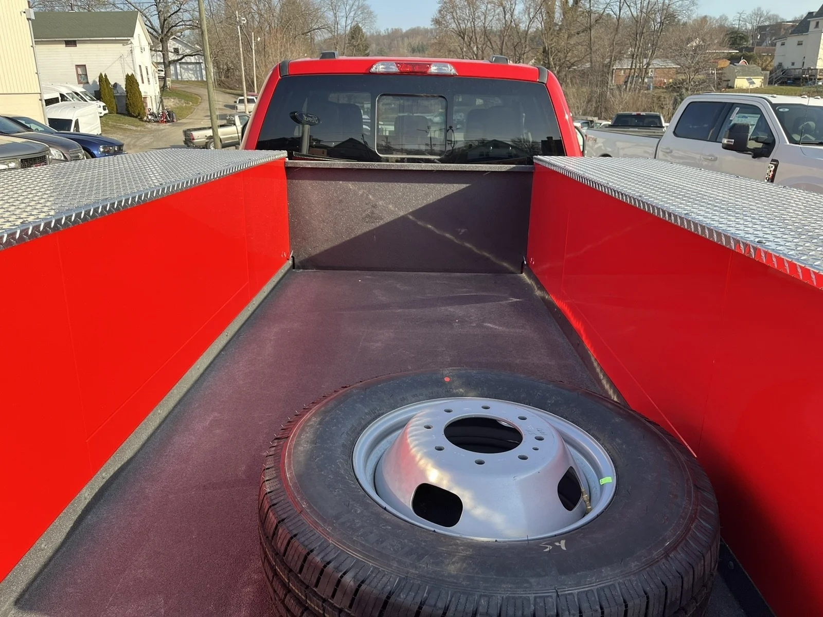 2025 Ford F-350 Super Duty Chassis Cab XL - Photo 9