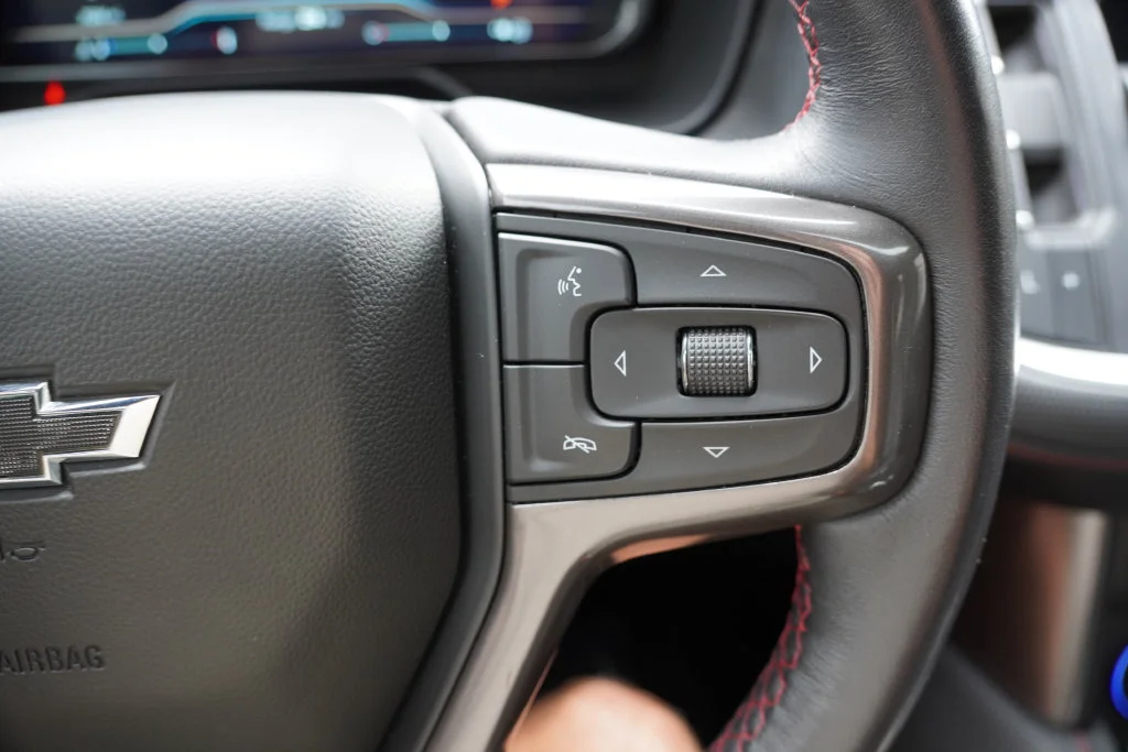 Used 2022 Summit White Chevrolet RST image 36