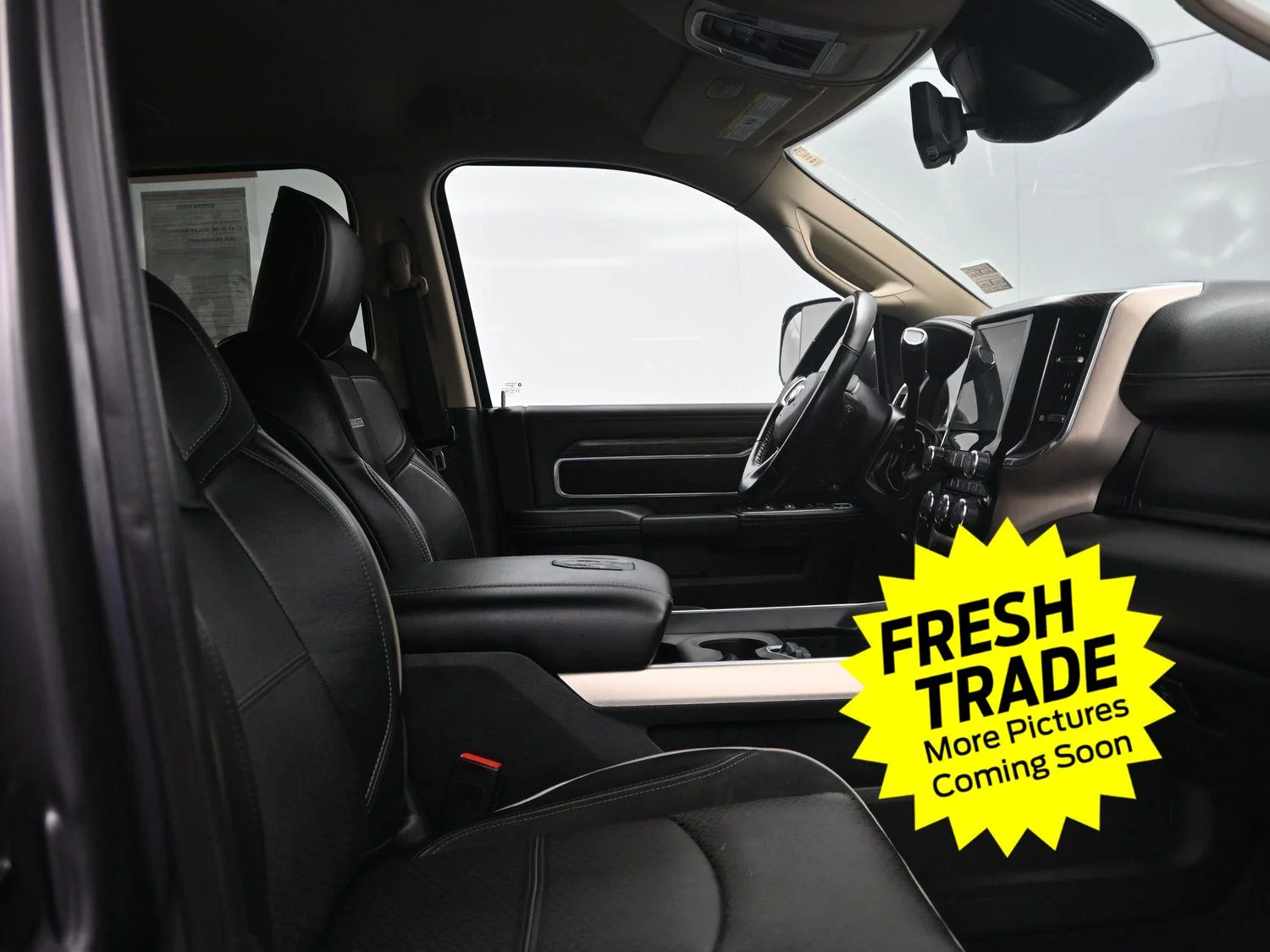 Used 2021 Granite Crystal Metallic Clearcoat Ram Laramie image 12