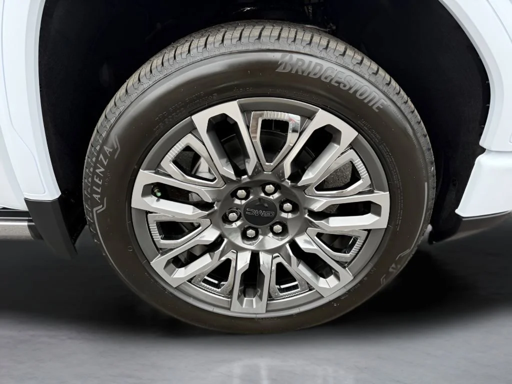 New 2026 Glacier White Tricoat GMC Denali Ultimate image 43