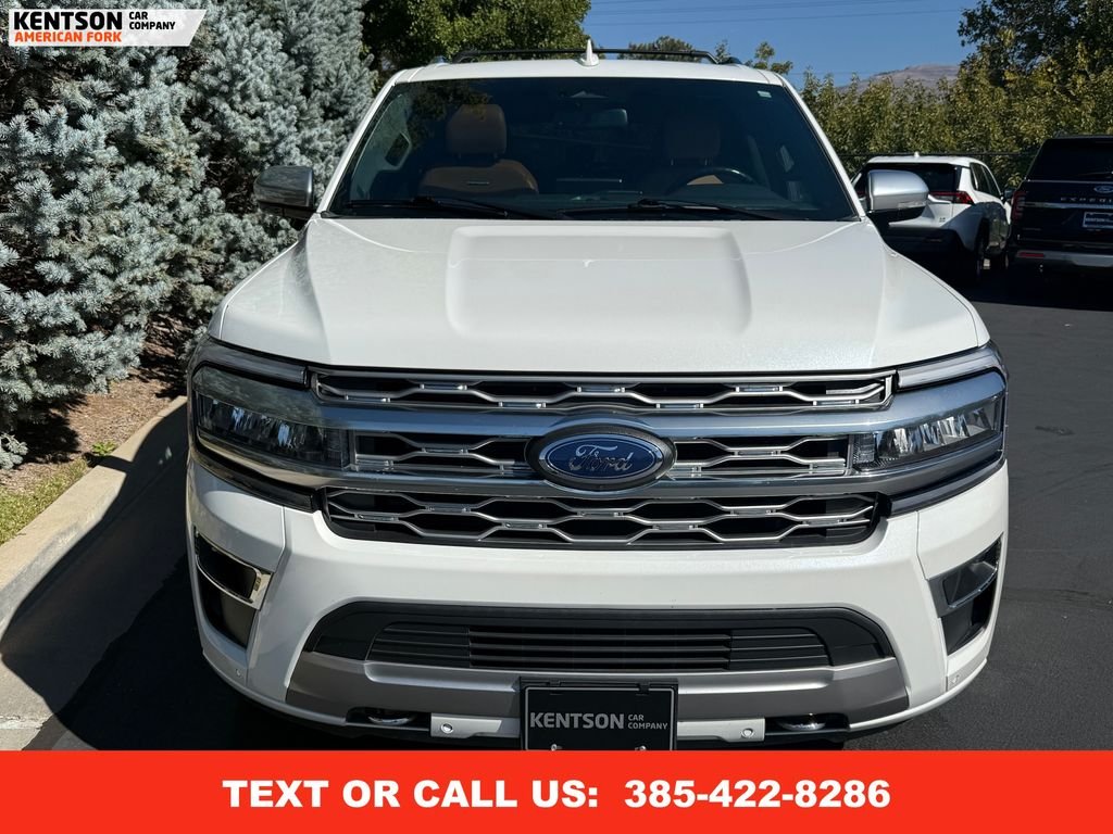 2023 Ford Expedition MAX Platinum photo 2