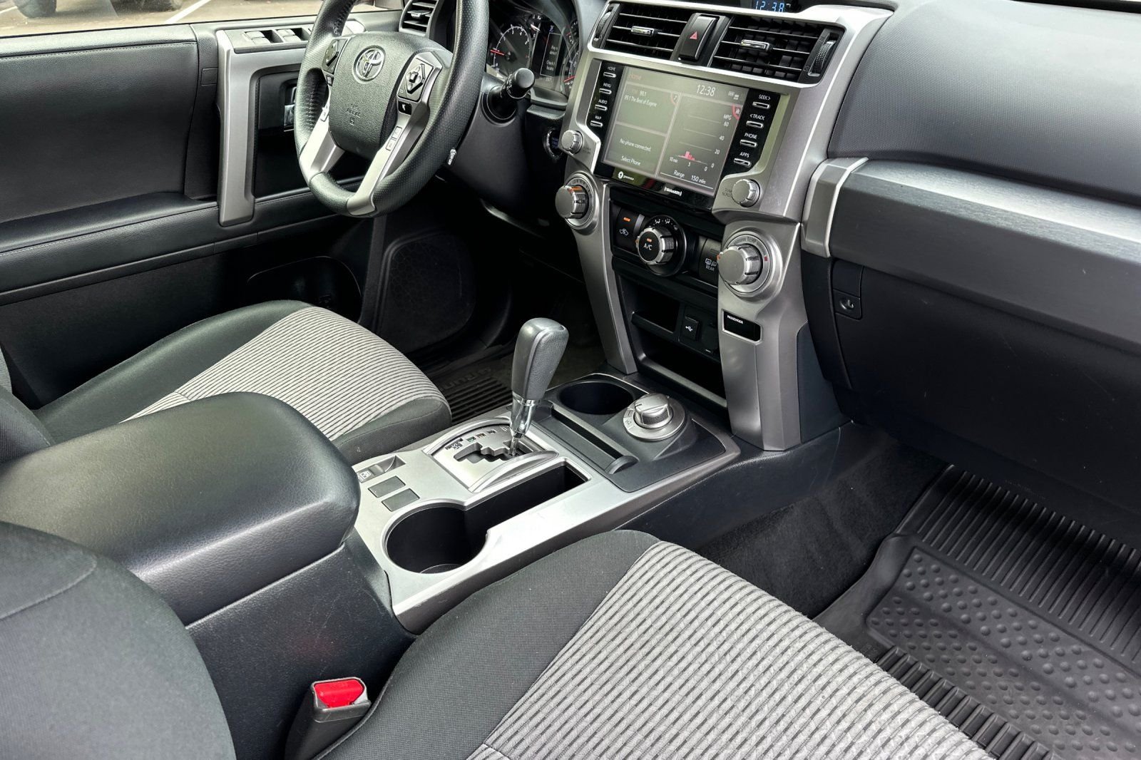 2024 Toyota 4Runner SR5 - Photo 18