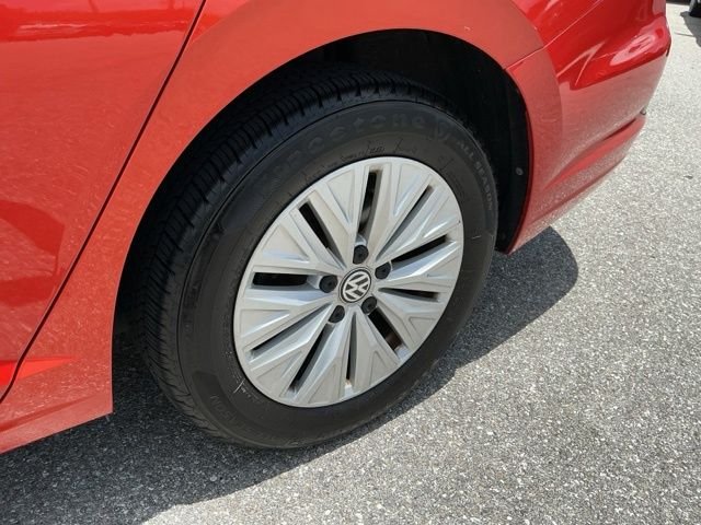 Used 2019 Orange Volkswagen 1.4T S image 37