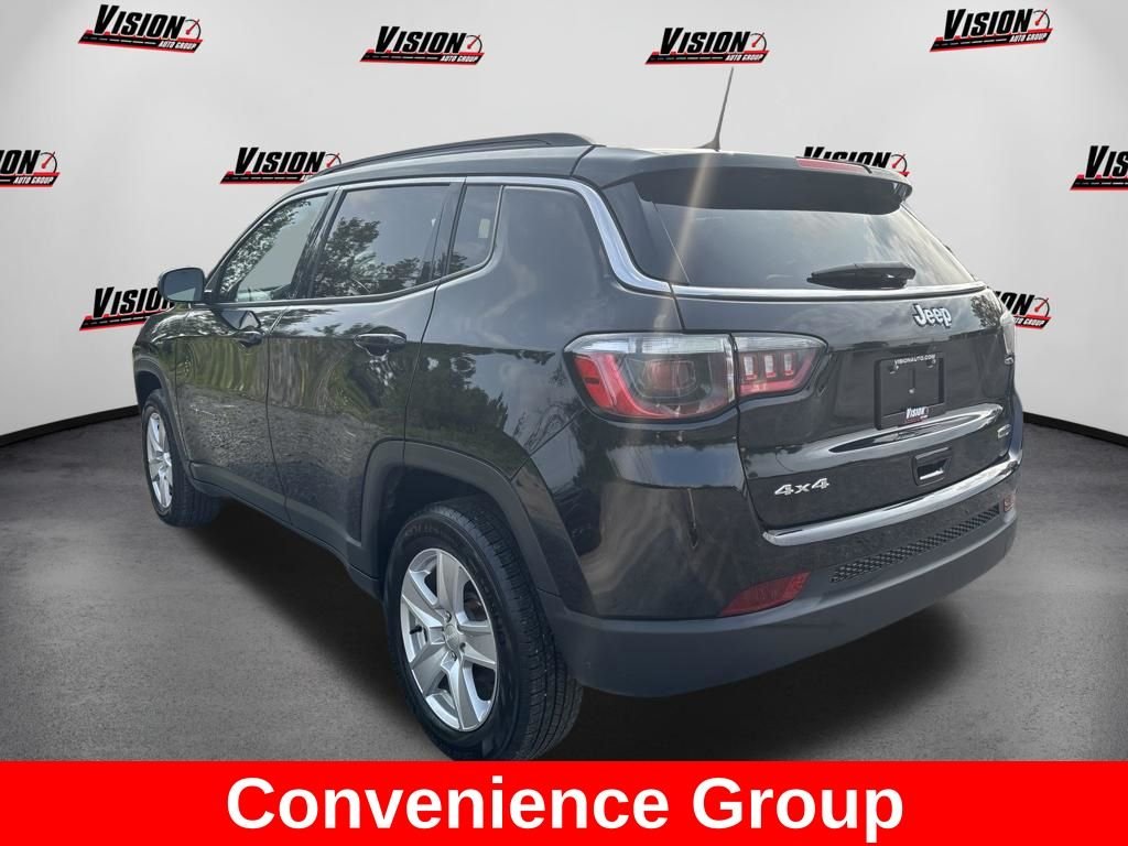 Used 2022 Black Jeep Latitude image 8