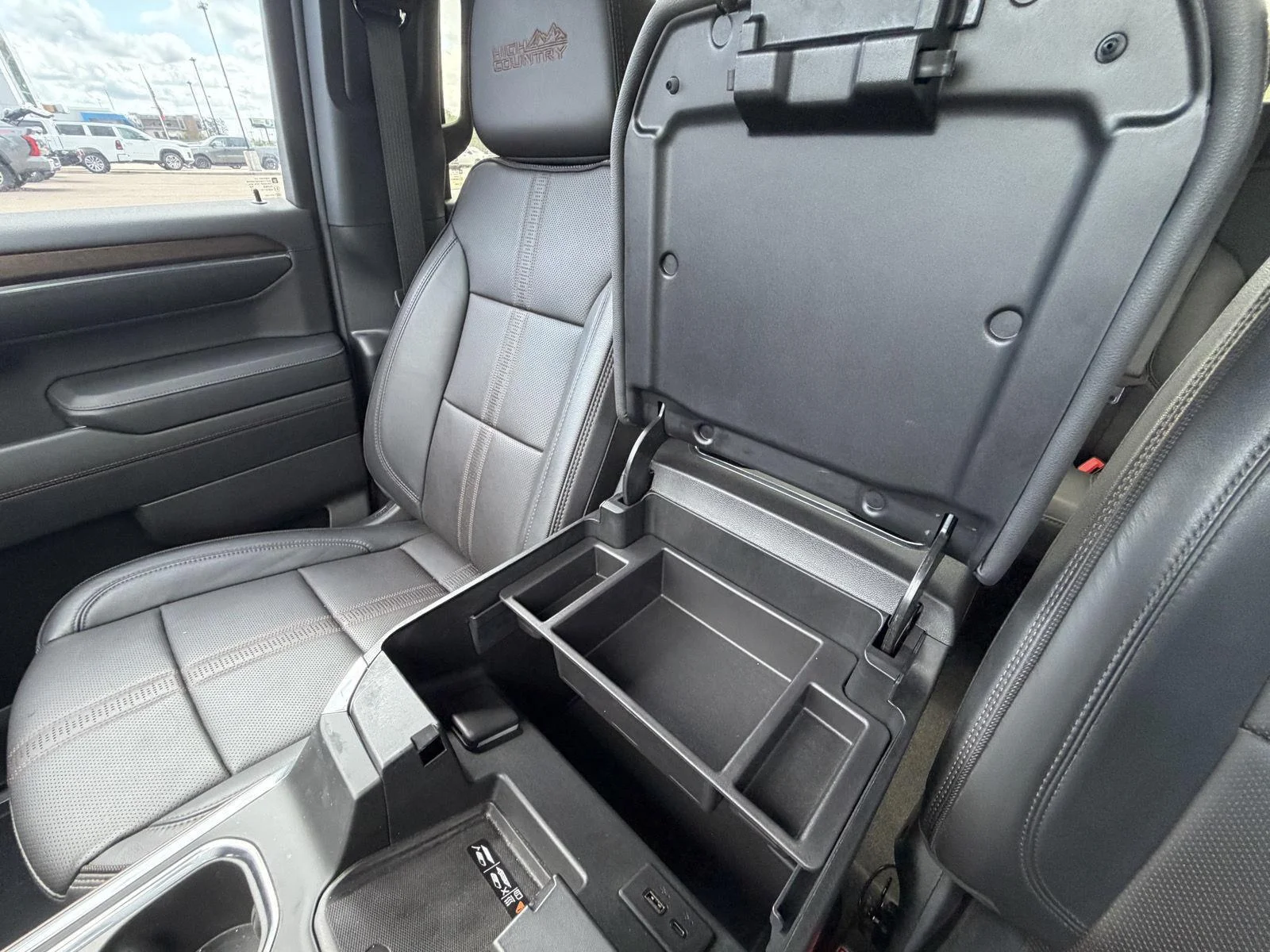Used 2023 Black Chevrolet High Country image 14