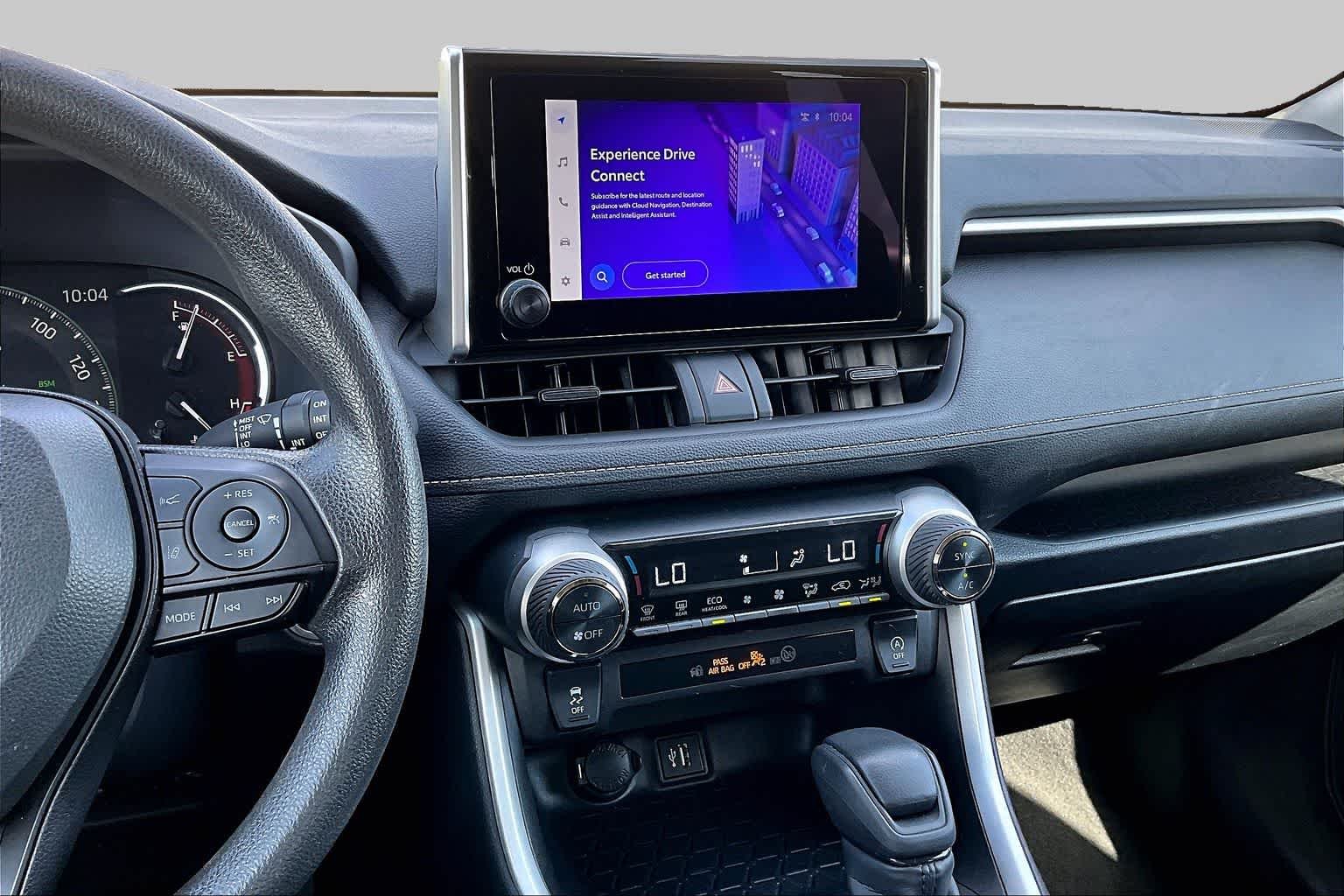 Used 2025 Ice Cap Toyota XLE image 7