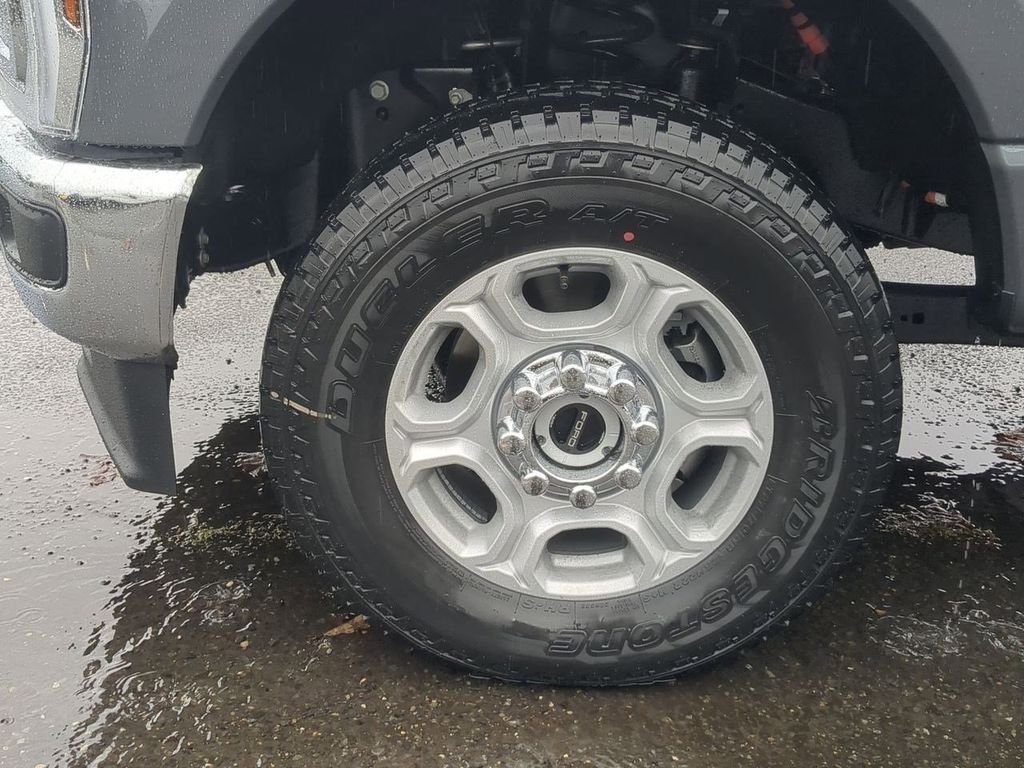 New 2026 Carbonized Gray Metallic Ford F-250® XLT image 65