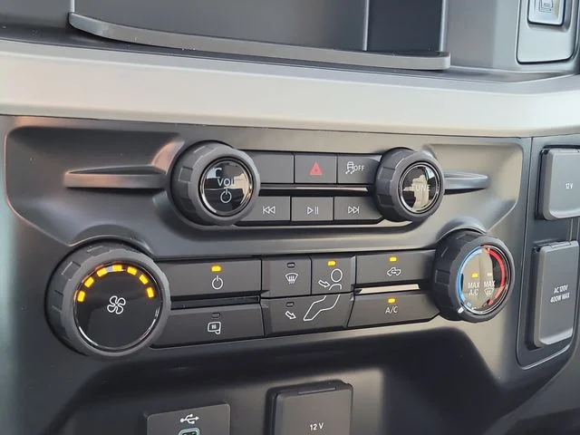 New 2026 Oxford White Ford XLT image 26