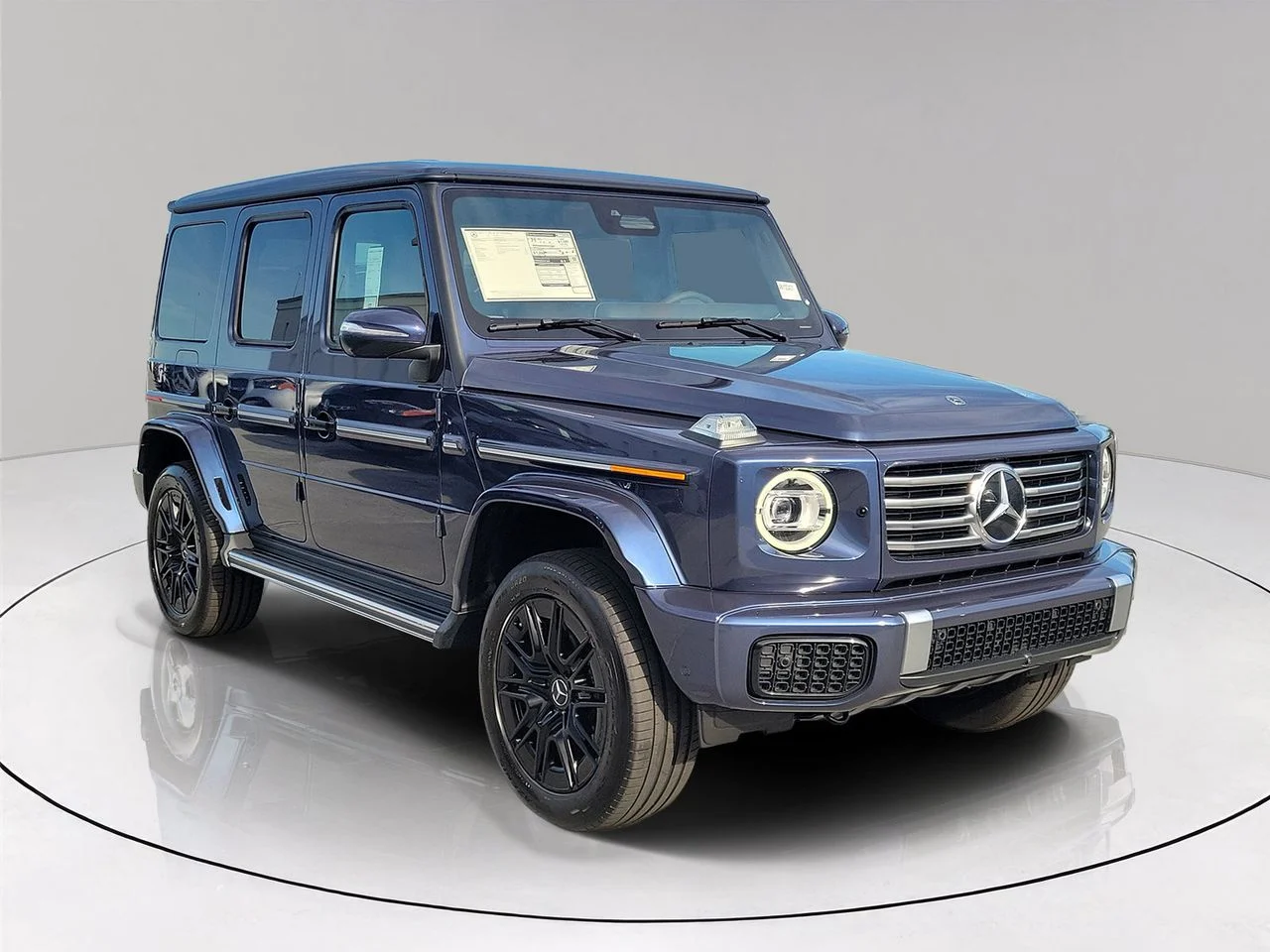 New 2027 Twilight blue Mercedes-Benz G 580 image 3