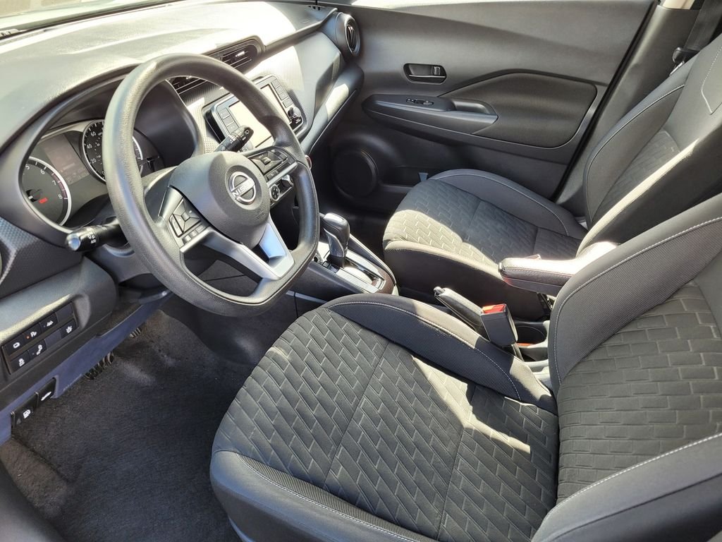 Used 2022 Gray Nissan S image 15