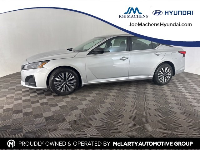 2024 Nissan Altima SV