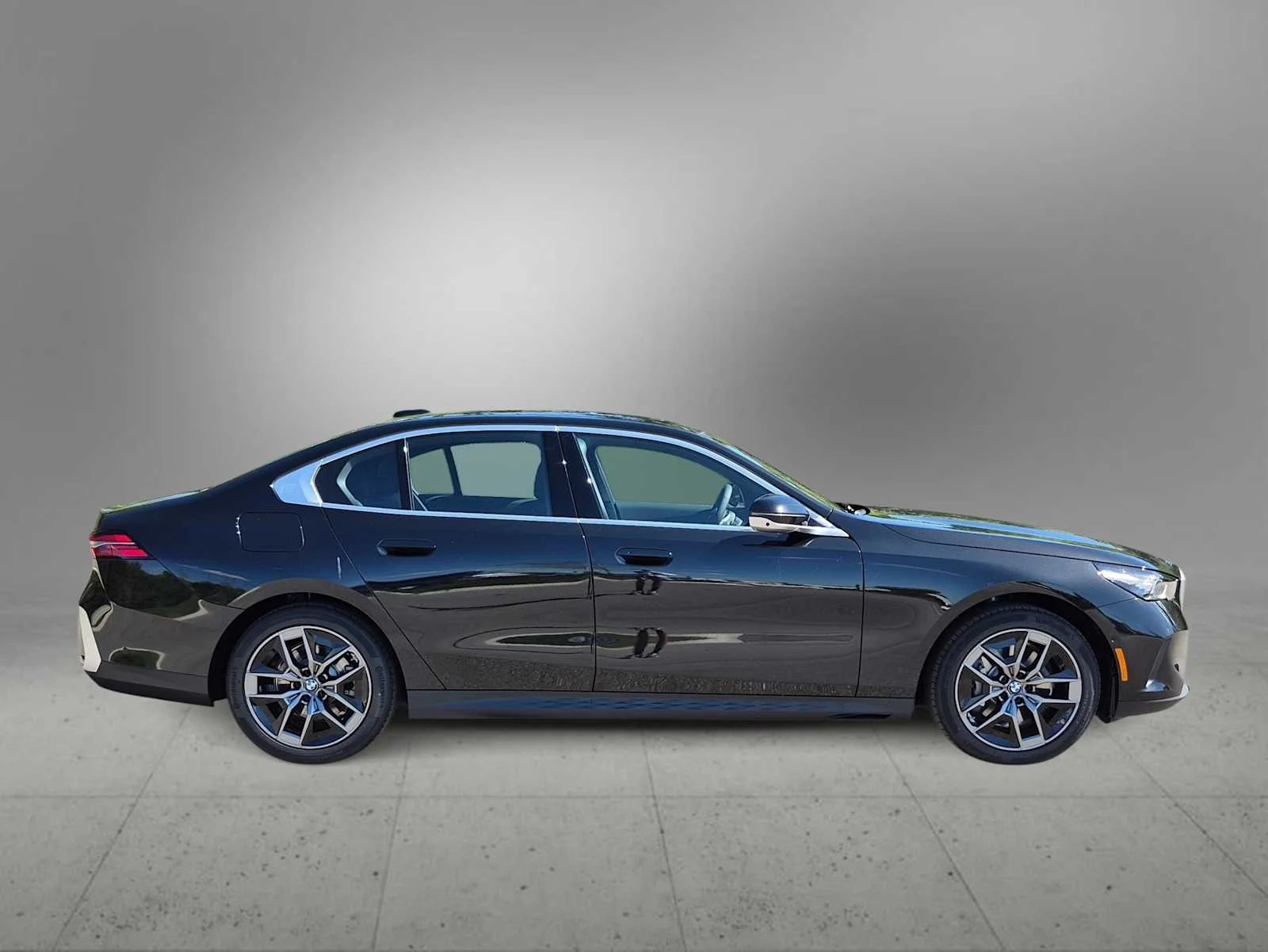 New 2027 Black Sapphire Metallic BMW 530i xDrive image 9