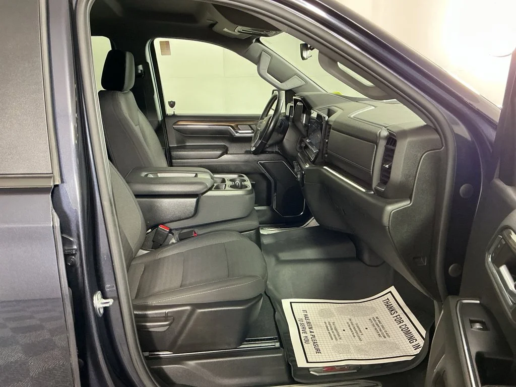 Used 2024 Gray Chevrolet LT image 6
