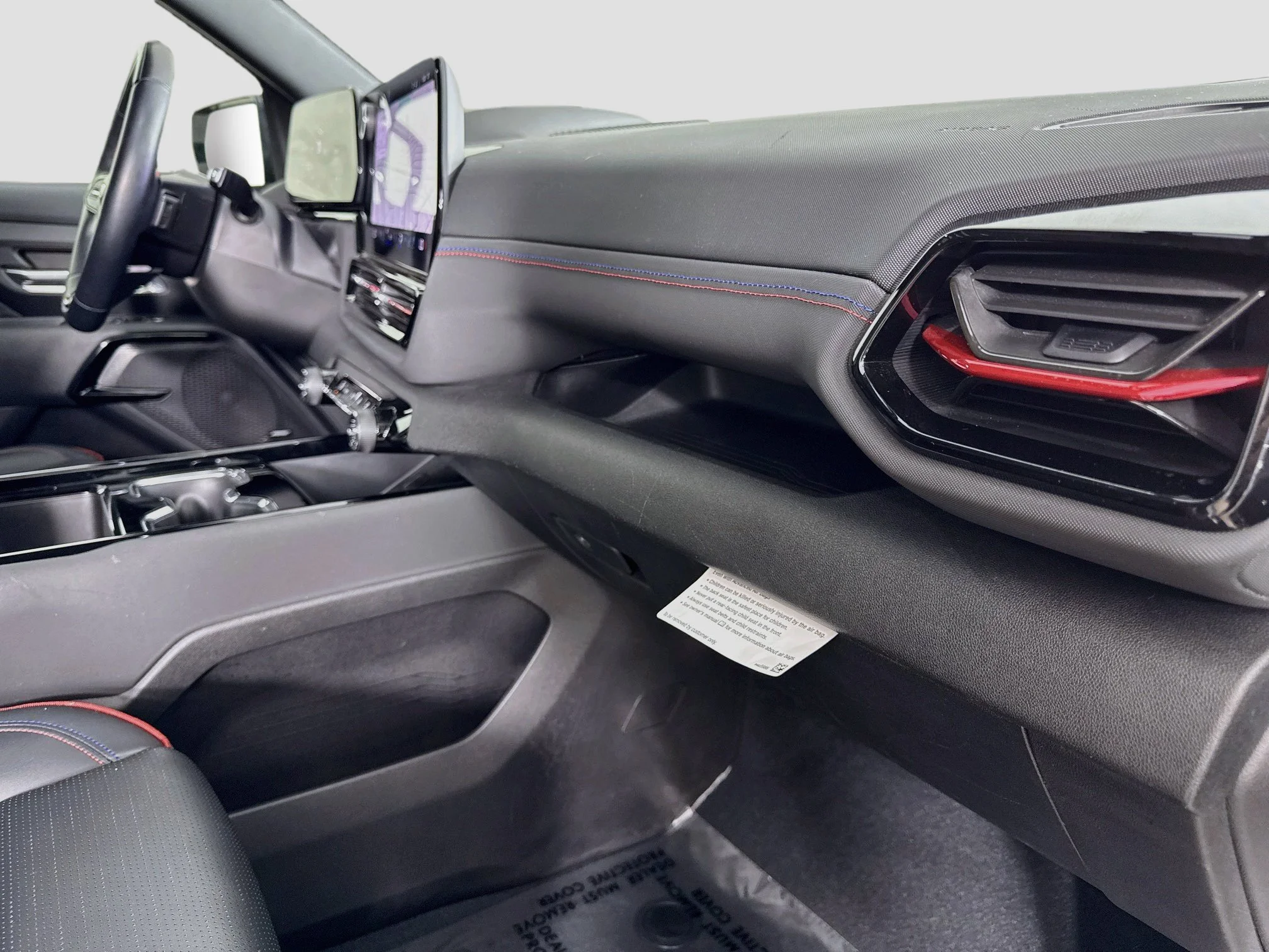 Used 2024 Summit White Chevrolet RST image 32