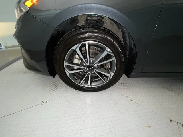 Used 2023 Gray Kia LXS image 10
