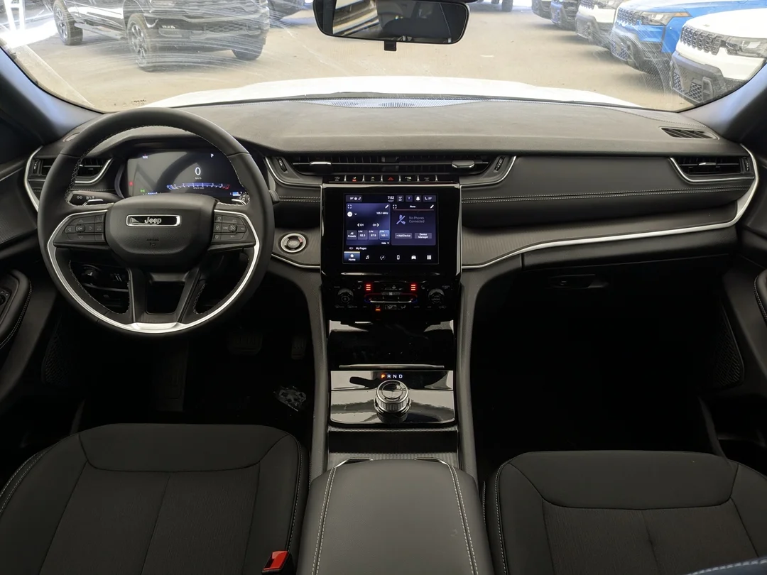 New 2026 White Jeep Laredo - - 4x4 - Classic Theme - 8.4-inch Touchscreen - Heated Seats & Steering Wheel & More! image 26