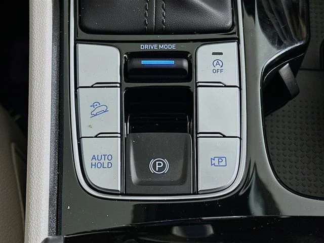 New 2026 Hyundai TUCSON SEL