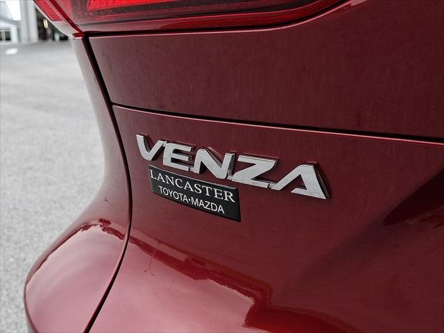Certified Used 2023 RUBY FLARE PEARL Toyota  image 32
