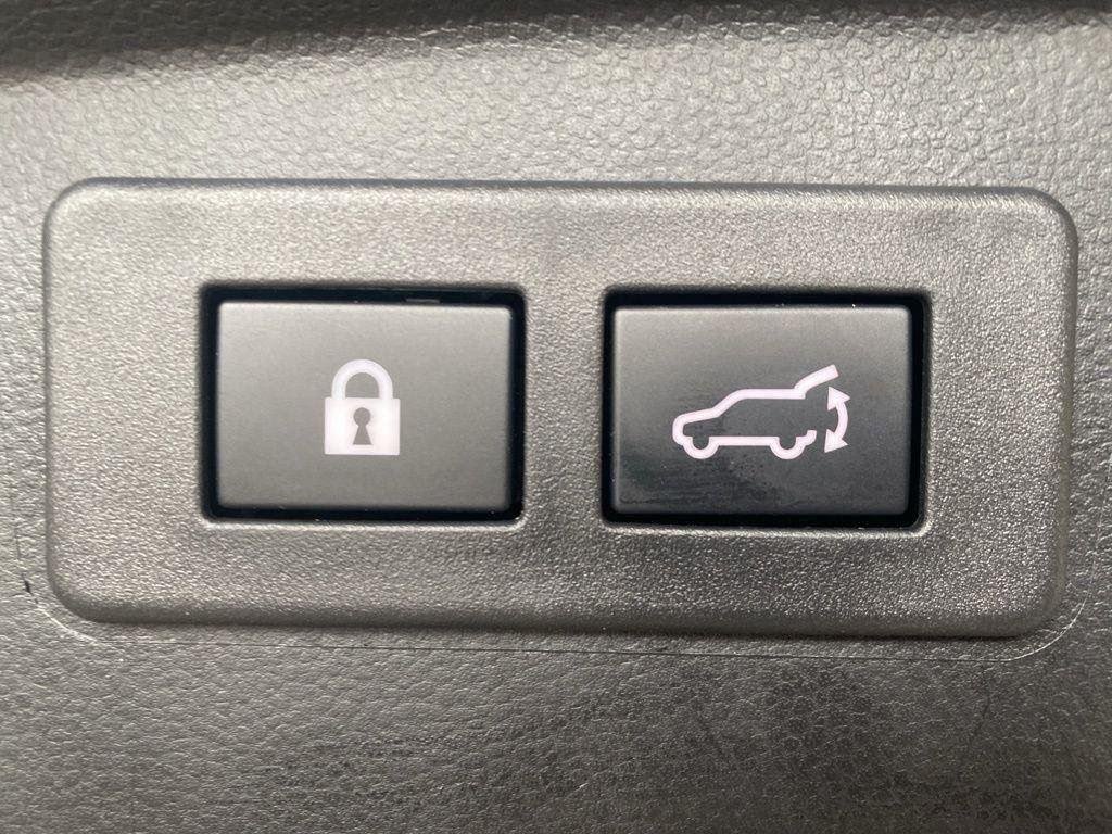 Used 2025 Gray Metallic Subaru Premium image 8