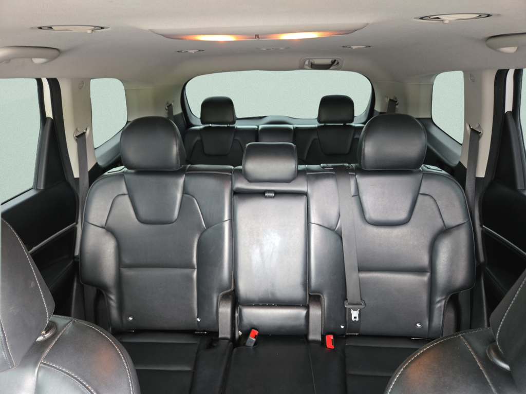 Used 2020 White Kia LX image 26