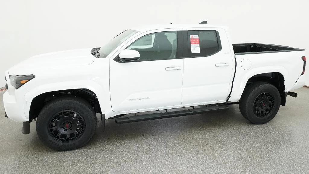 New 2026 Ice Cap Toyota SR5 image 5