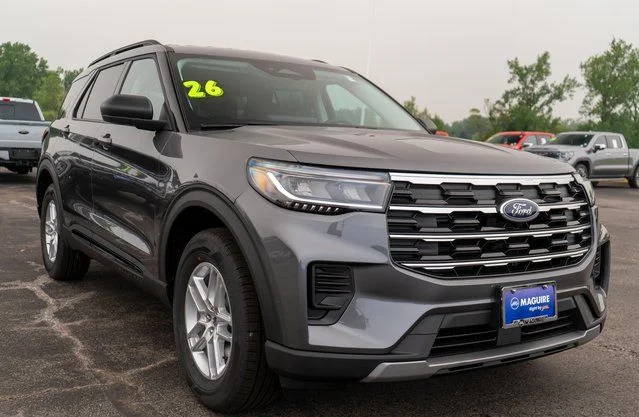 New 2026 Gray Ford Active image 4