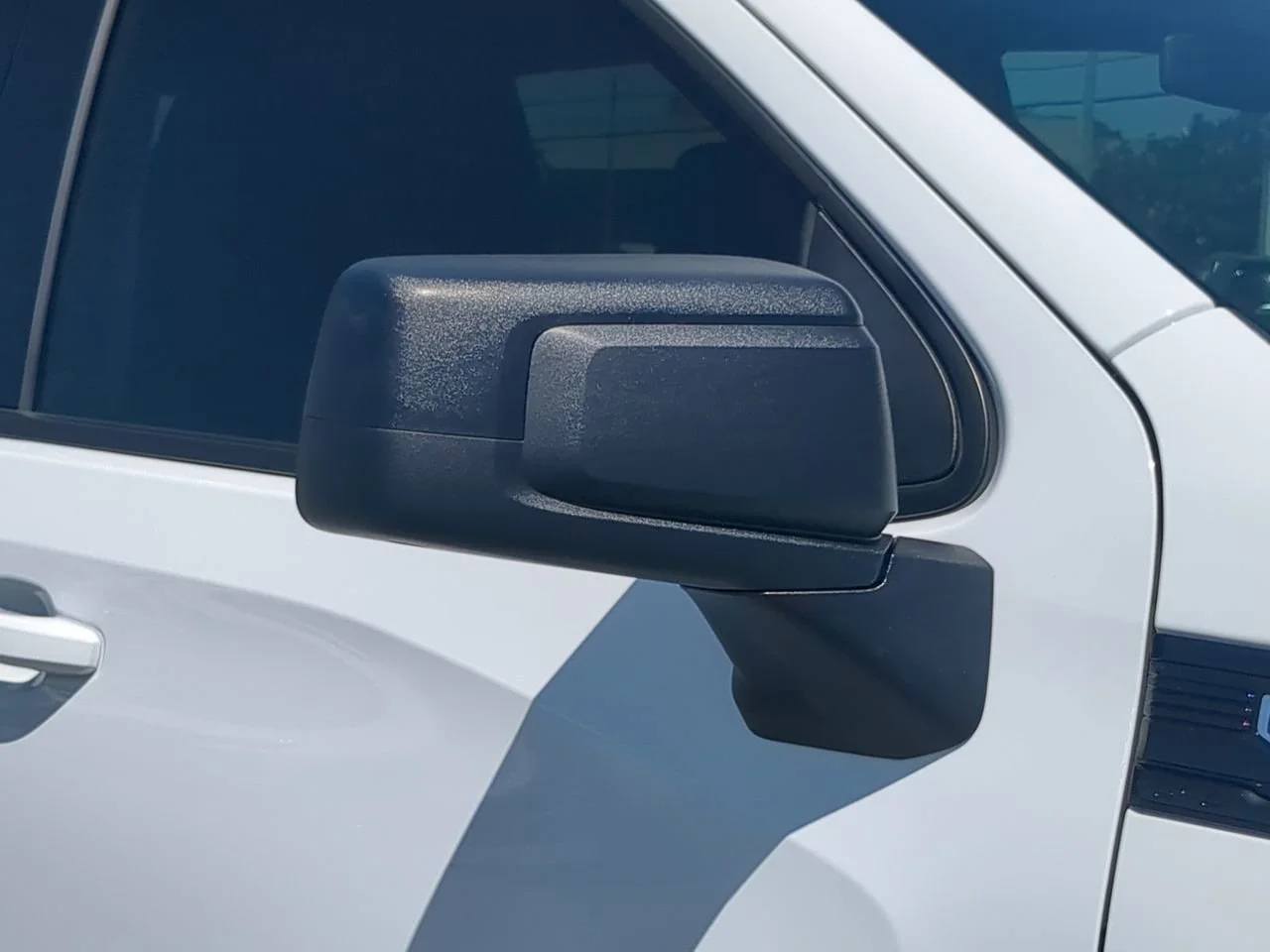 2024 GMC Sierra 1500 Elevation - Photo 11