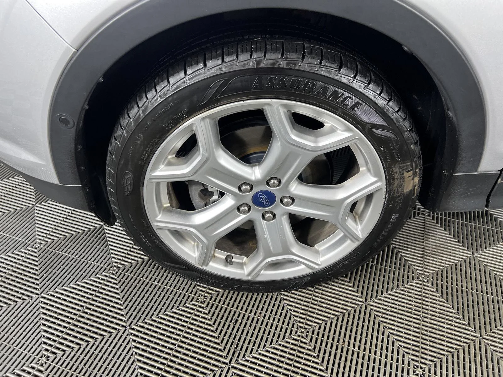 Used 2019 Ingot Silver Ford Titanium image 12