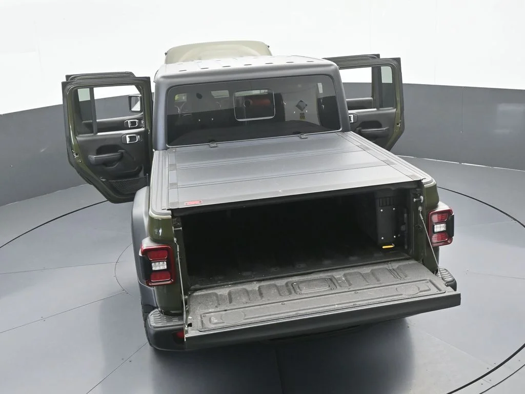 Used 2023 Sarge Green Clearcoat Jeep Rubicon image 68