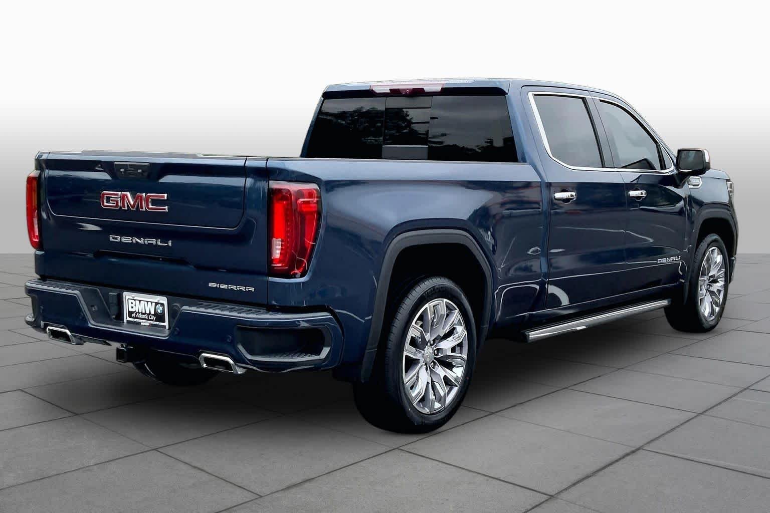 Used 2022 Pacific Blue Metallic GMC Denali image 12
