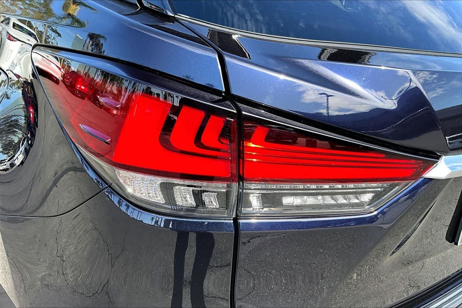 Used 2020 Nightfall Mica Lexus  image 27
