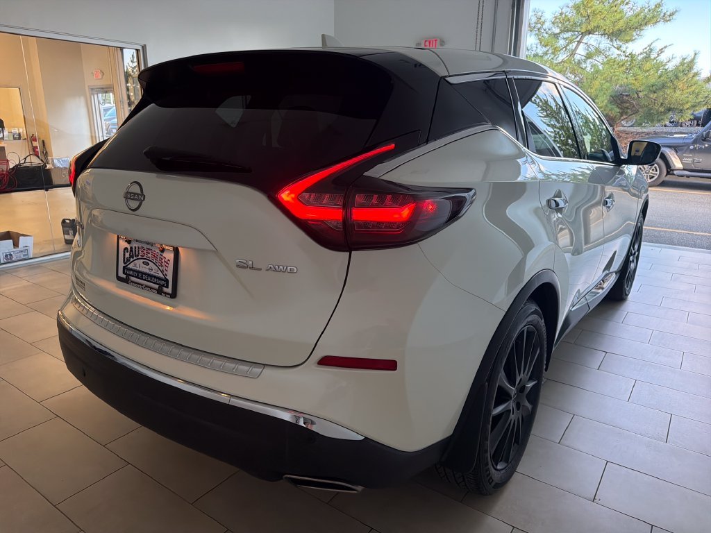 Used 2023 Pearl White Nissan SL image 7