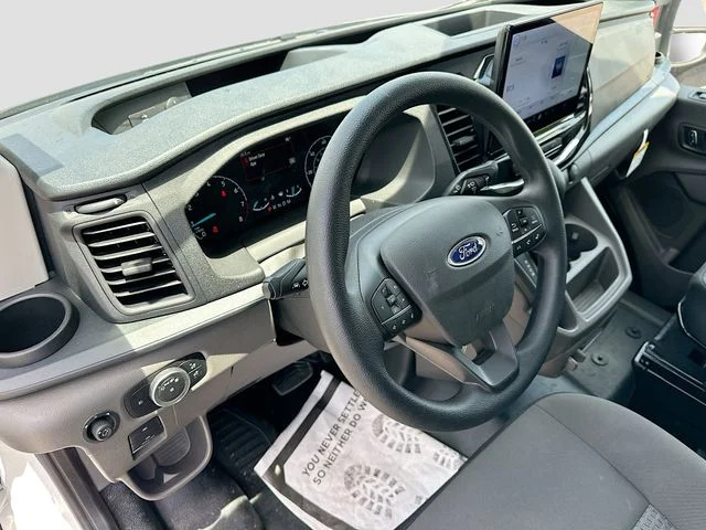 New 2025 Oxford White Ford Base image 6