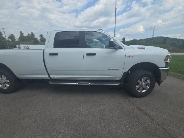 Used 2022 White Ram Big Horn image 2