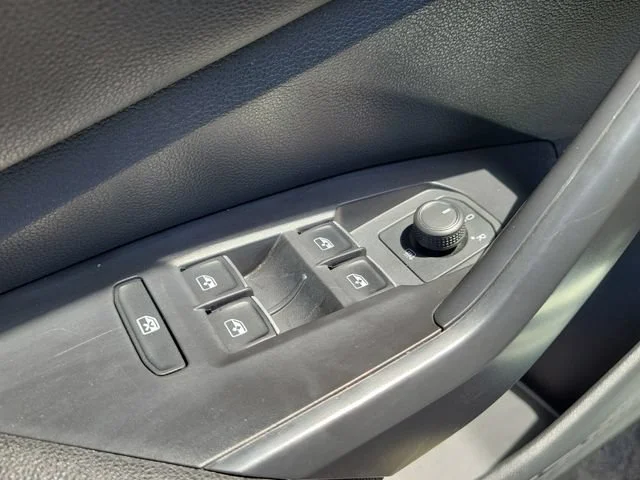 2024 Volkswagen Jetta SE - Photo 19