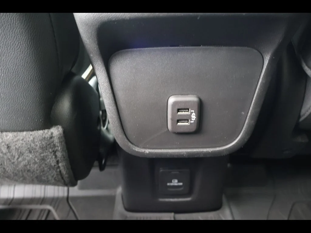 Used 2022 Black GMC AT4 image 11